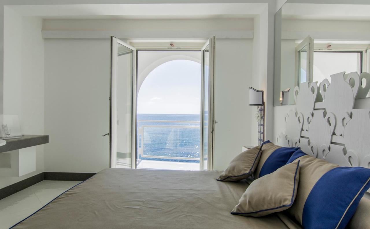 Albergo Da Carmine Castellabate Exterior photo